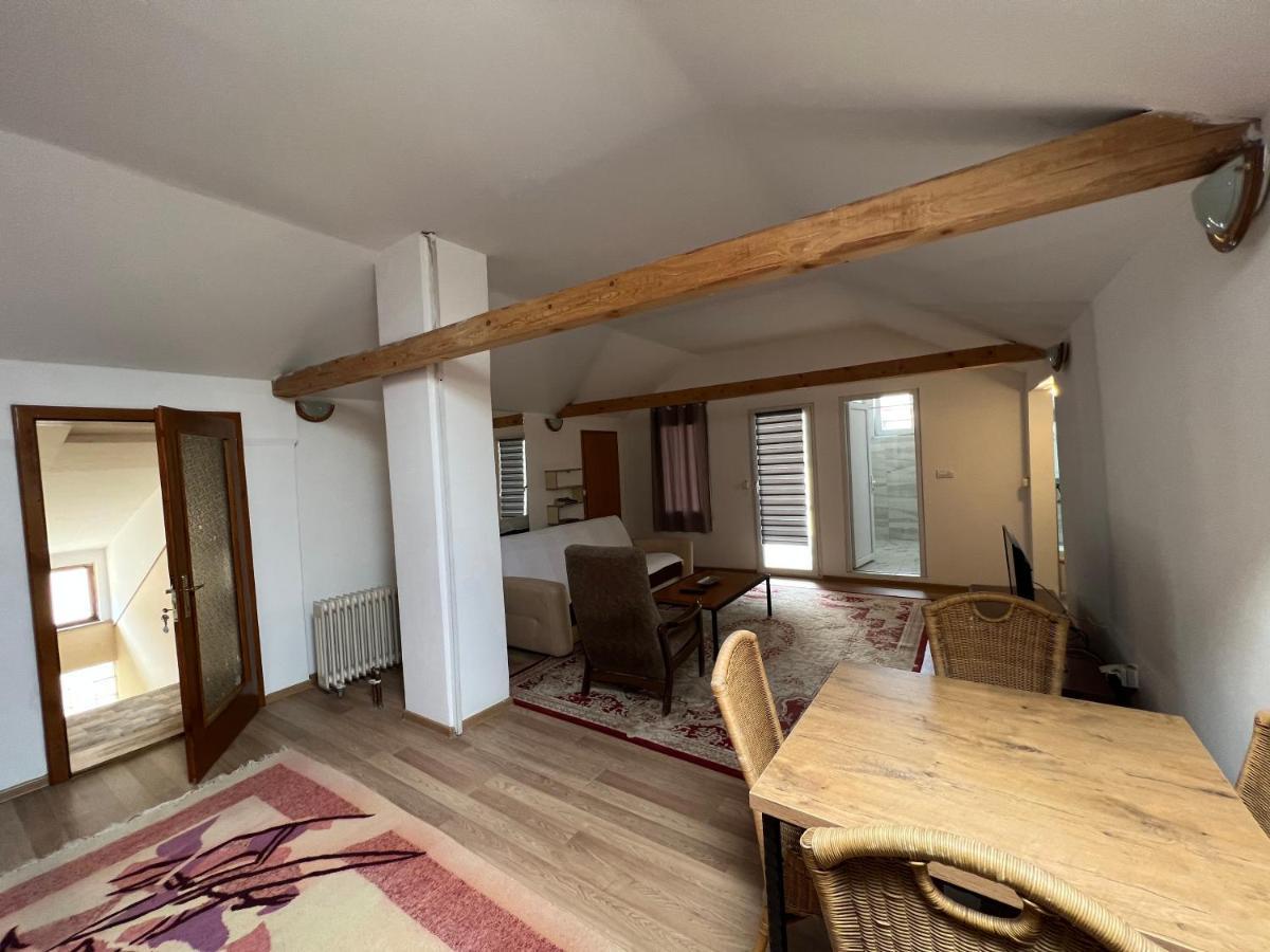 Old Town Apartment Novi Pazar